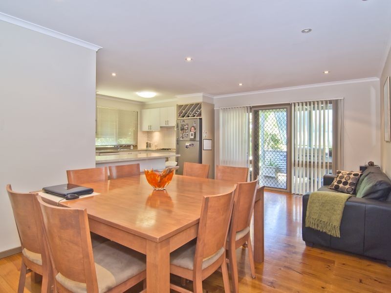 104 John Fawkner Drive, Endeavour Hills VIC 3802