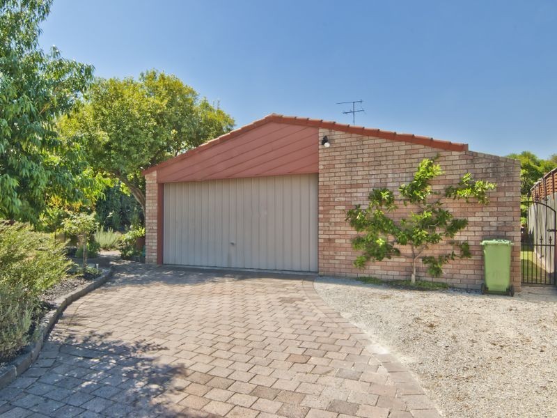 104 John Fawkner Drive, Endeavour Hills VIC 3802