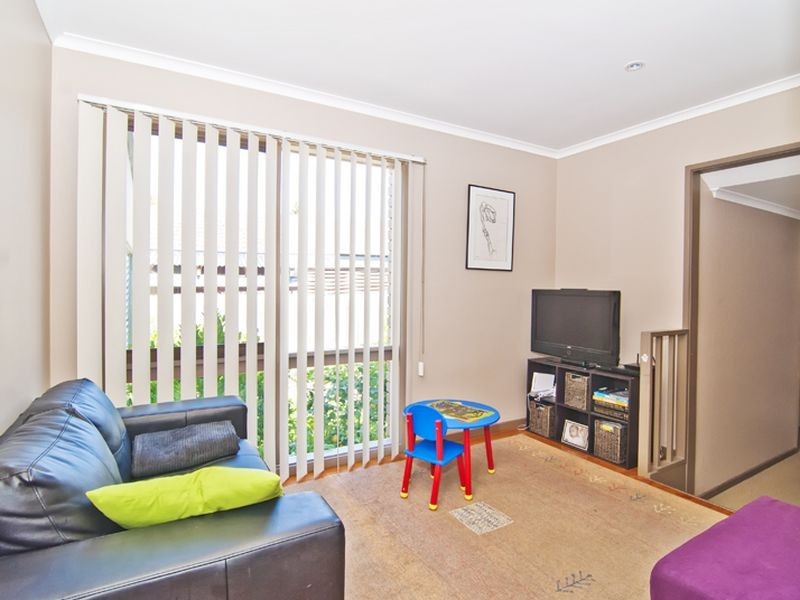 104 John Fawkner Drive, Endeavour Hills VIC 3802