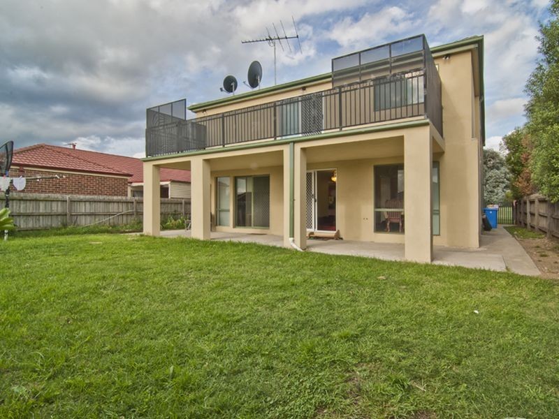 16 Canterbury Close, Narre Warren VIC 3805