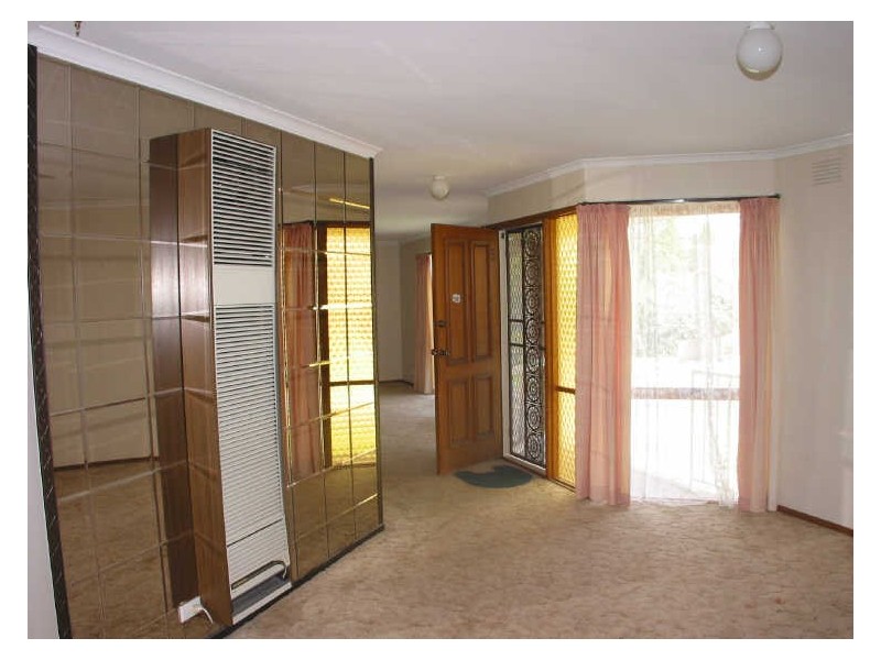 5 Lawson Way, Endeavour Hills VIC 3802