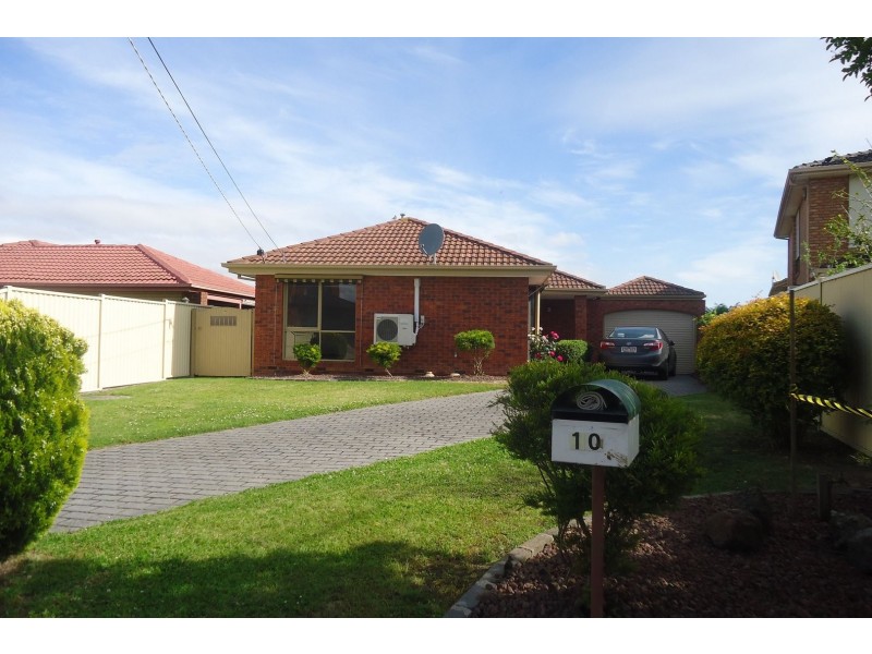 10 Fenton Court, Keysborough VIC 3173