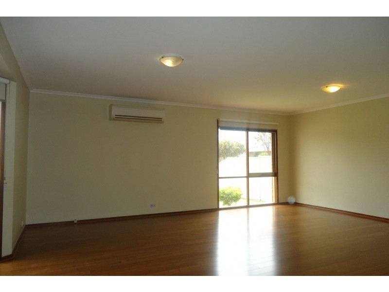 10 Fenton Court, Keysborough VIC 3173