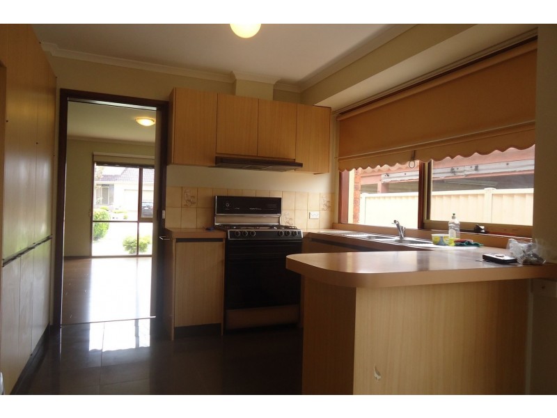 10 Fenton Court, Keysborough VIC 3173