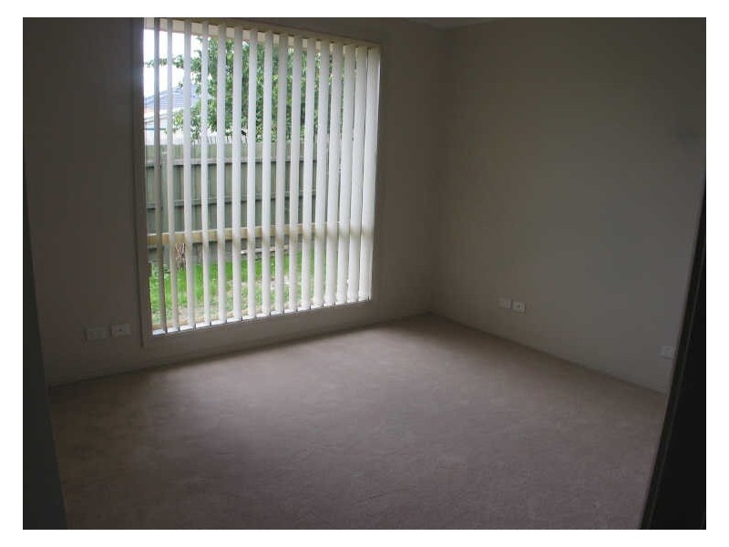 2/28 Louis Street, Doveton VIC 3177