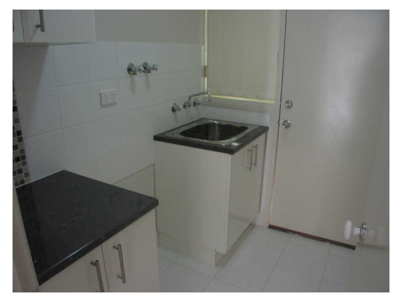 2/28 Louis Street, Doveton VIC 3177