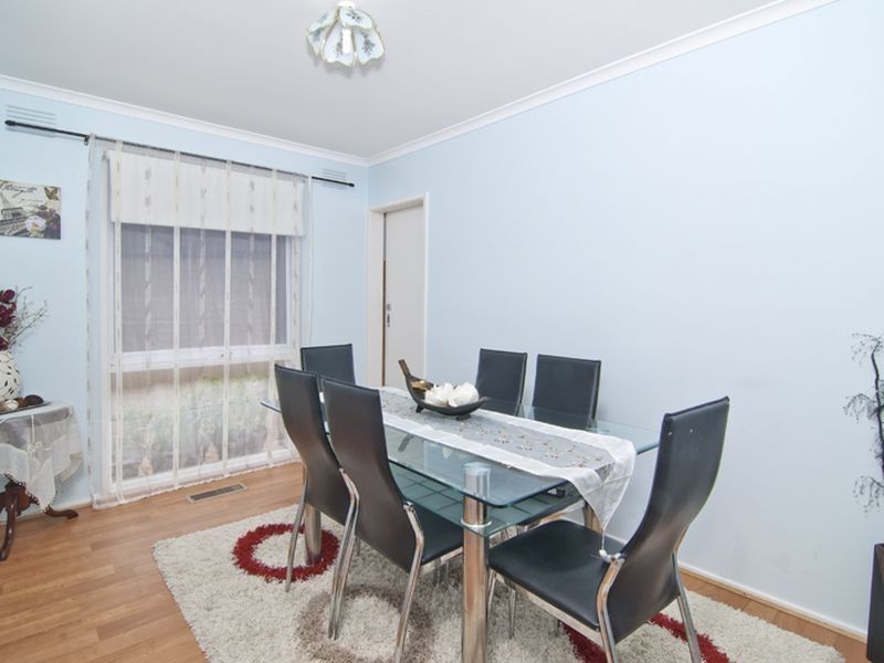 11 Bedford Court, Endeavour Hills VIC 3802