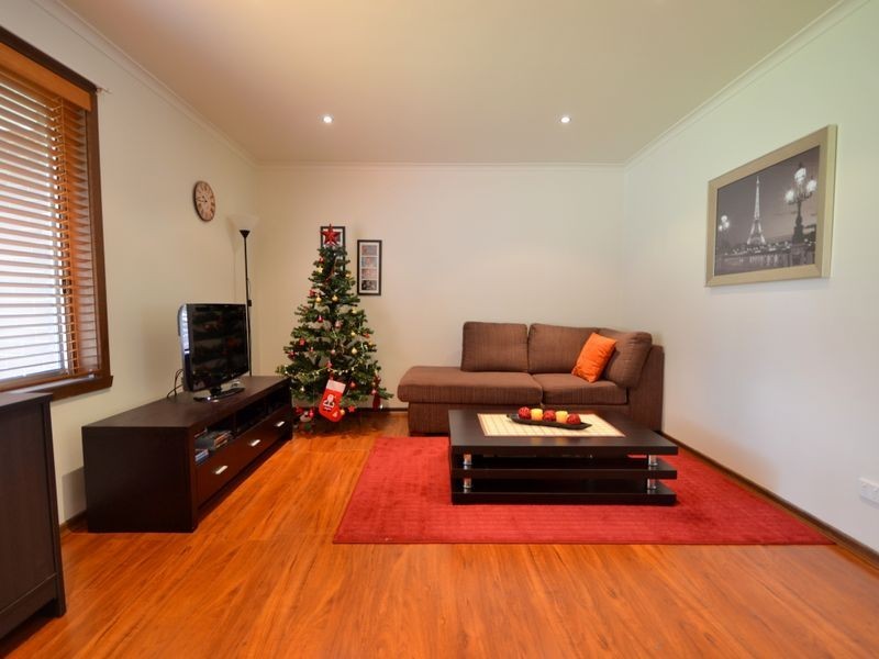 2/90 Clow Street, Dandenong VIC 3175