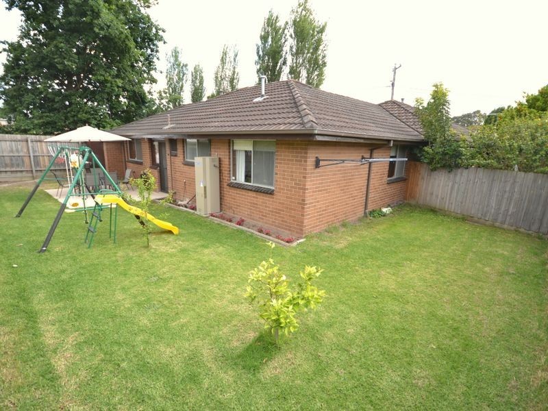 2/90 Clow Street, Dandenong VIC 3175