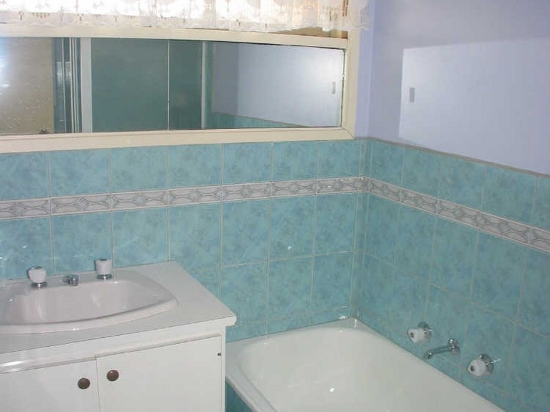 2/98 Railway Parade, Dandenong VIC 3175