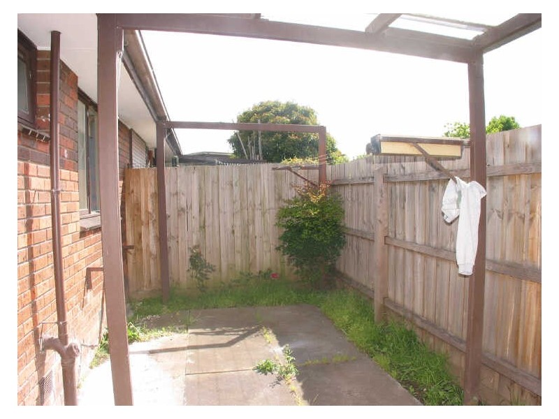 2/98 Railway Parade, Dandenong VIC 3175