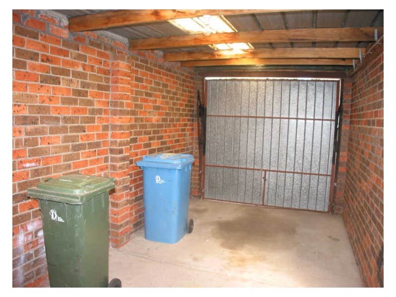 2/98 Railway Parade, Dandenong VIC 3175