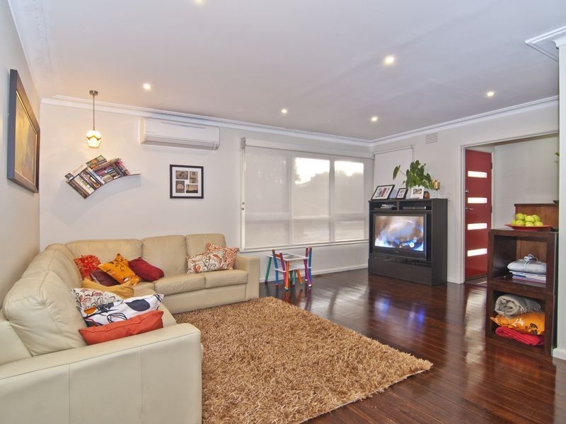 9 Oberon Street, Dandenong North VIC 3175