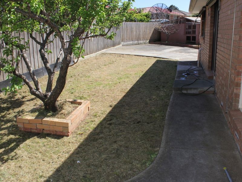 8 Kanumbra Court, Hallam VIC 3803