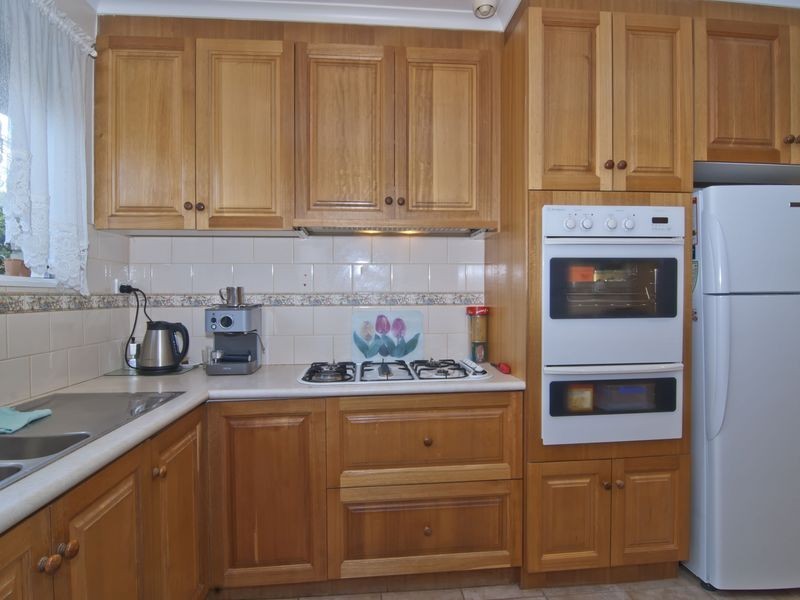 13 Leeside Street, Dandenong North VIC 3175