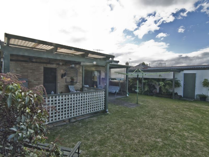 13 Leeside Street, Dandenong North VIC 3175