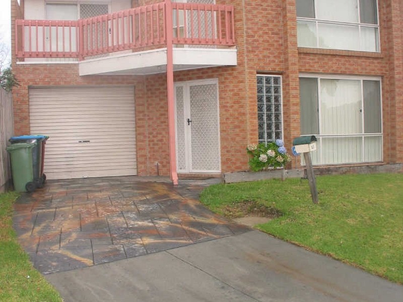 4/3 Marshall Place, Hallam VIC 3803