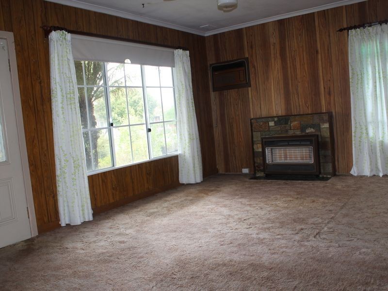 33 Curtin Crescent, Dandenong North VIC 3175