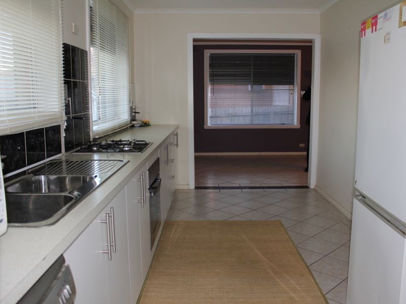 19 Holly Avenue, Dandenong North VIC 3175