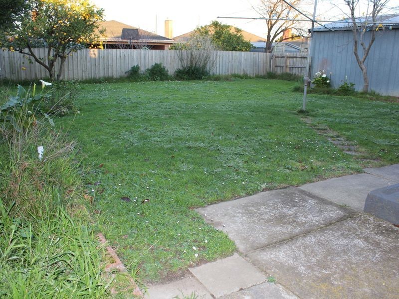 19 Holly Avenue, Dandenong North VIC 3175