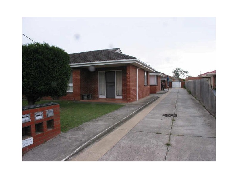2/13 Olive Street, Dandenong VIC 3175