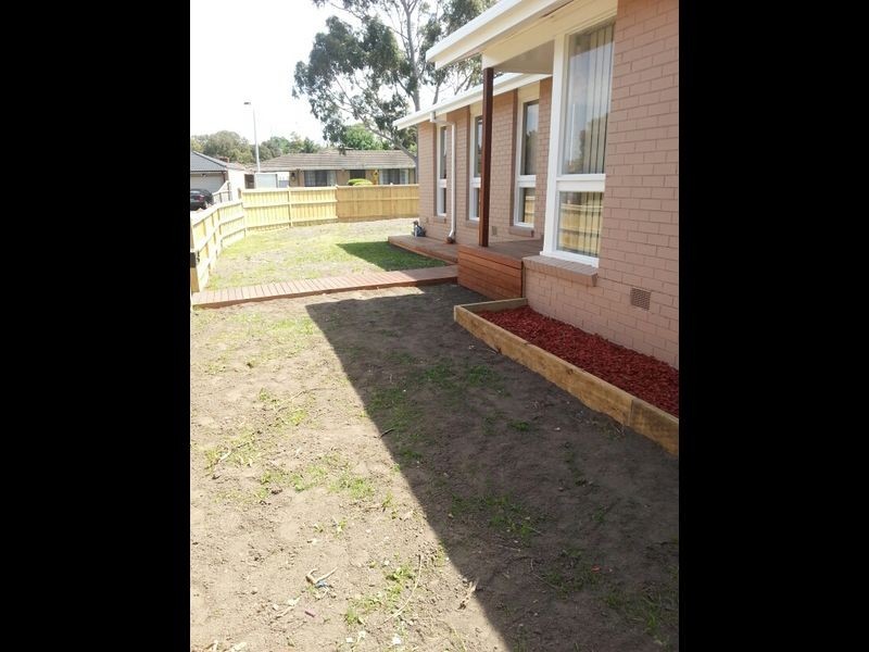 19 Bittern Drive, Endeavour Hills VIC 3802