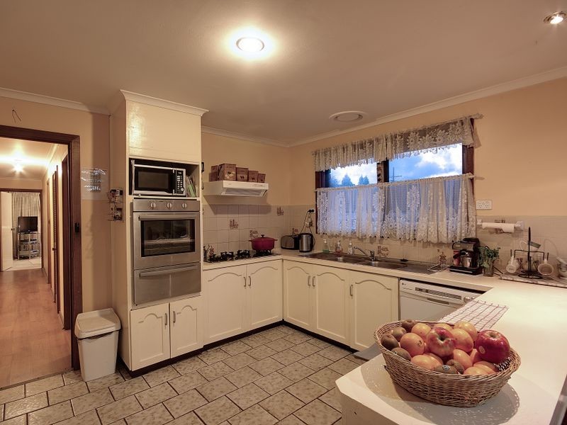 3 Burchall Grove, Dandenong North VIC 3175