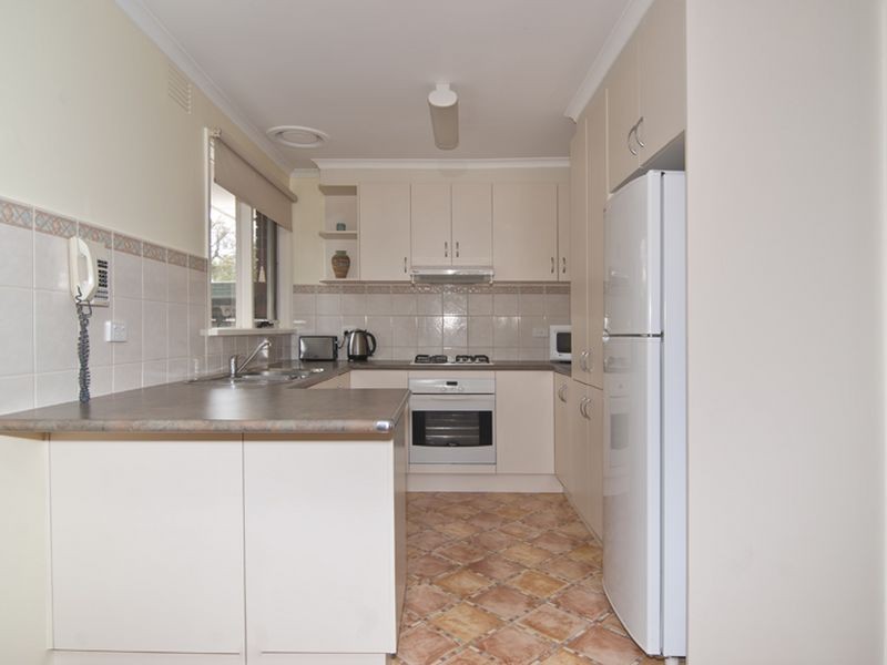 5 Chester Court, Endeavour Hills VIC 3802