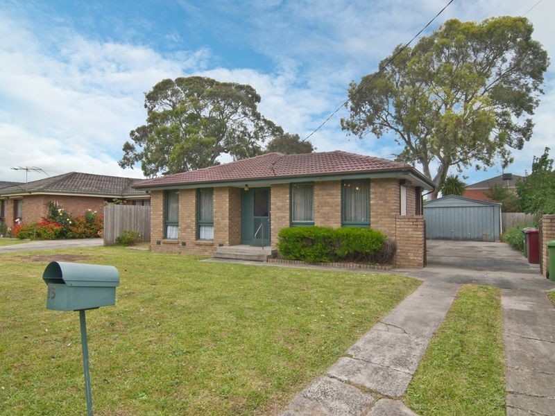 15 Floriana Avenue, Doveton VIC 3177