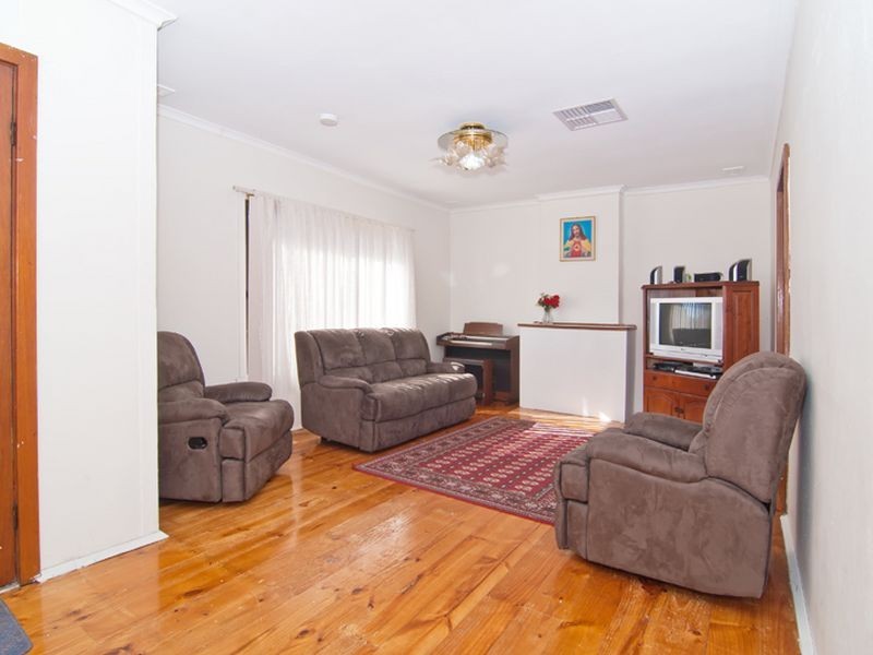 6 Fadden Street, Dandenong North VIC 3175
