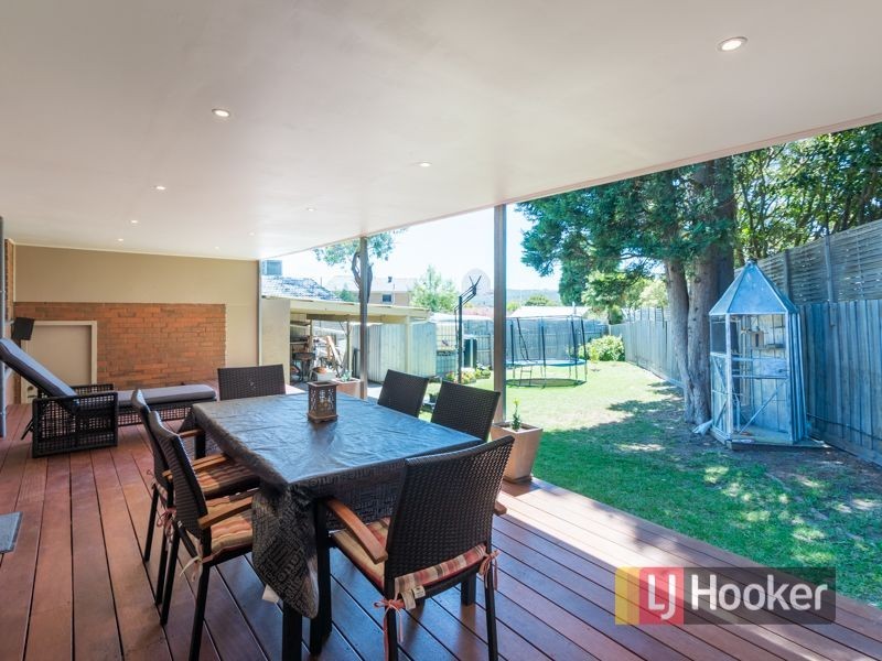 4 Chester Court, Endeavour Hills VIC 3802