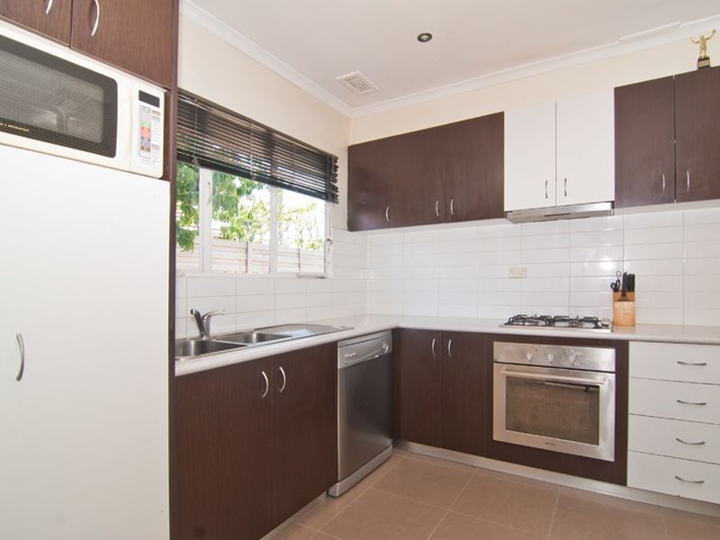 35 Oak Avenue, Doveton VIC 3177