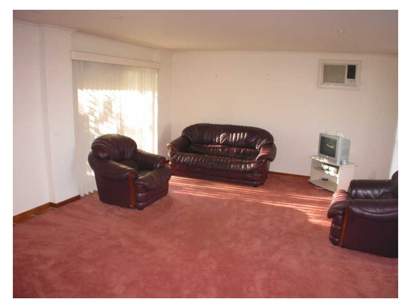 11 Dalvana Court, Hampton Park VIC 3976