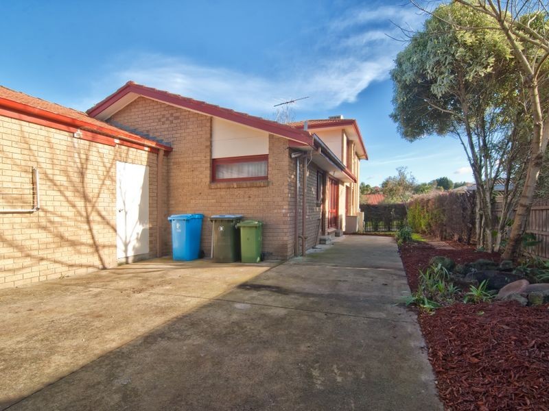 10 Lauriston Drive, Endeavour Hills VIC 3802
