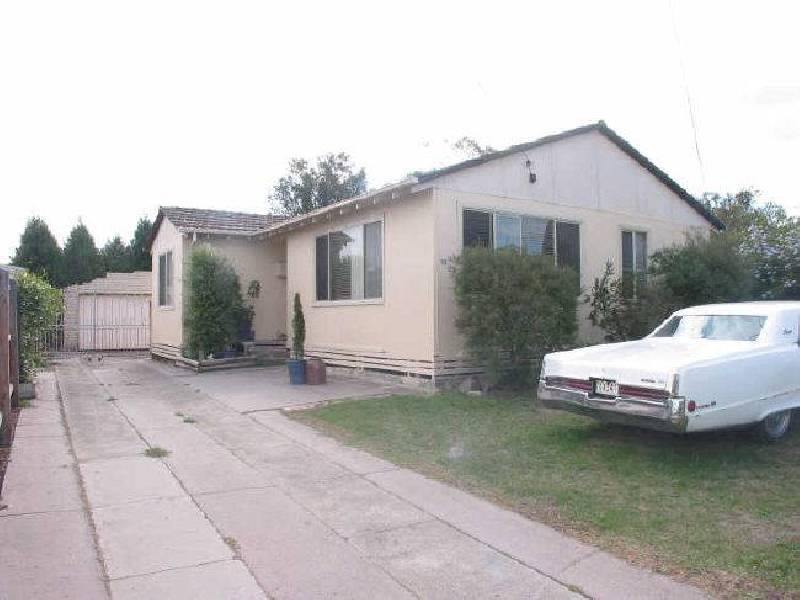 13 Pyrus Court, Doveton VIC 3177