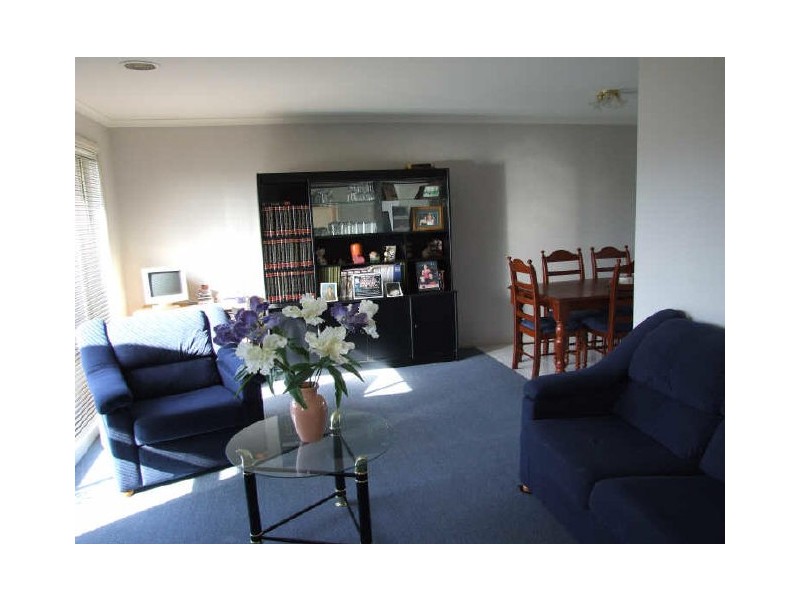 8 Balmaceda Court, Berwick VIC 3806