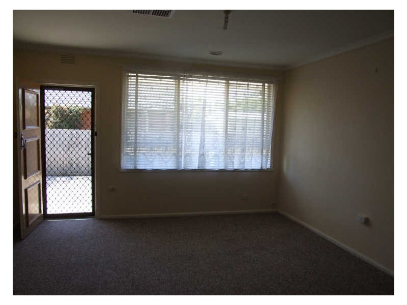 2/47 Hillside Avenue, Dandenong North VIC 3175