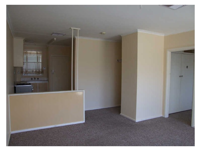 2/47 Hillside Avenue, Dandenong North VIC 3175