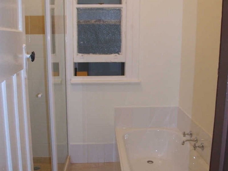 64 Cleeland Street, Dandenong VIC 3175