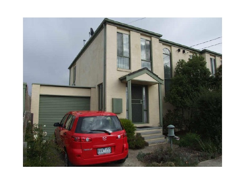 1A Ross Street, Dandenong VIC 3175