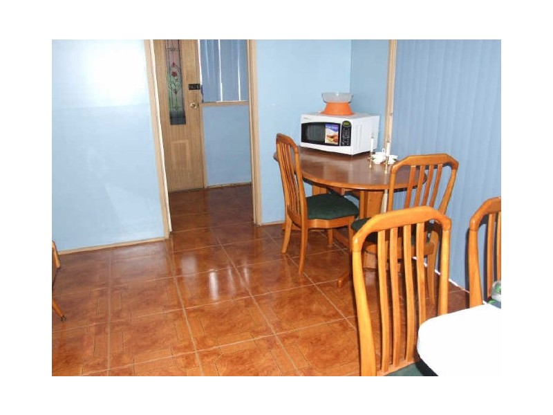 64 Willow Drive, Hampton Park VIC 3976