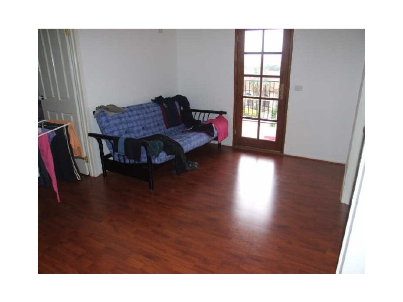 64 Willow Drive, Hampton Park VIC 3976