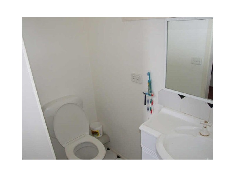 64 Willow Drive, Hampton Park VIC 3976