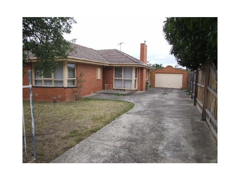 10 Dorothy Street, Doveton VIC 3177