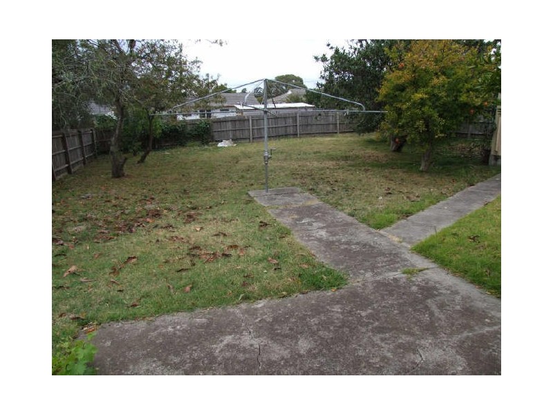 10 Dorothy Street, Doveton VIC 3177