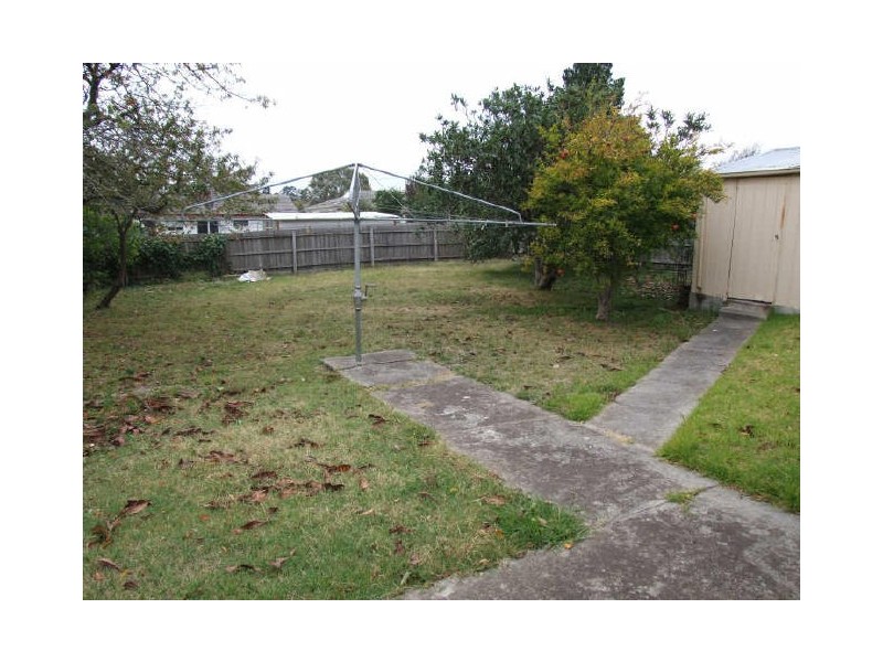 10 Dorothy Street, Doveton VIC 3177