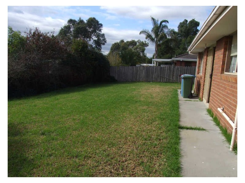 25 Falkiner Crescent, Dandenong VIC 3175
