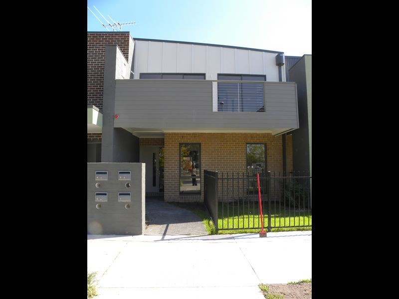 8/97 Keneally Street, Dandenong VIC 3175