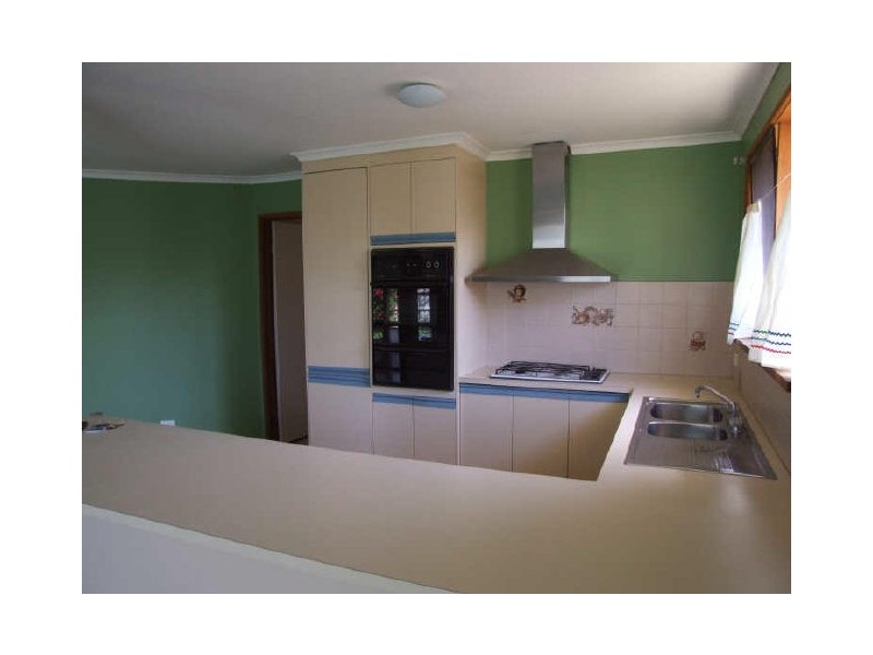 4 Aldridge Court, Hampton Park VIC 3976