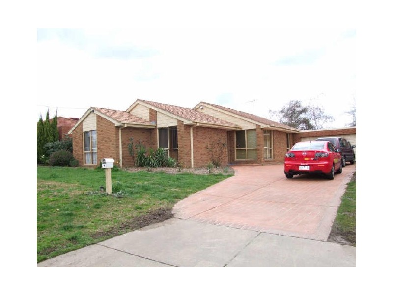 4 Aldridge Court, Hampton Park VIC 3976